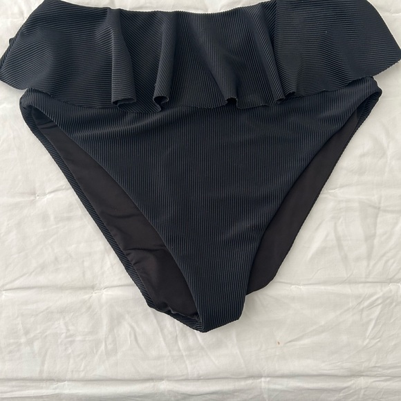 Beach Riot Black Ribbed Bikini Top and Bottom - Picture 3 of 5